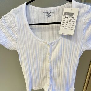 Brandy Melville Baby Tee, NWT